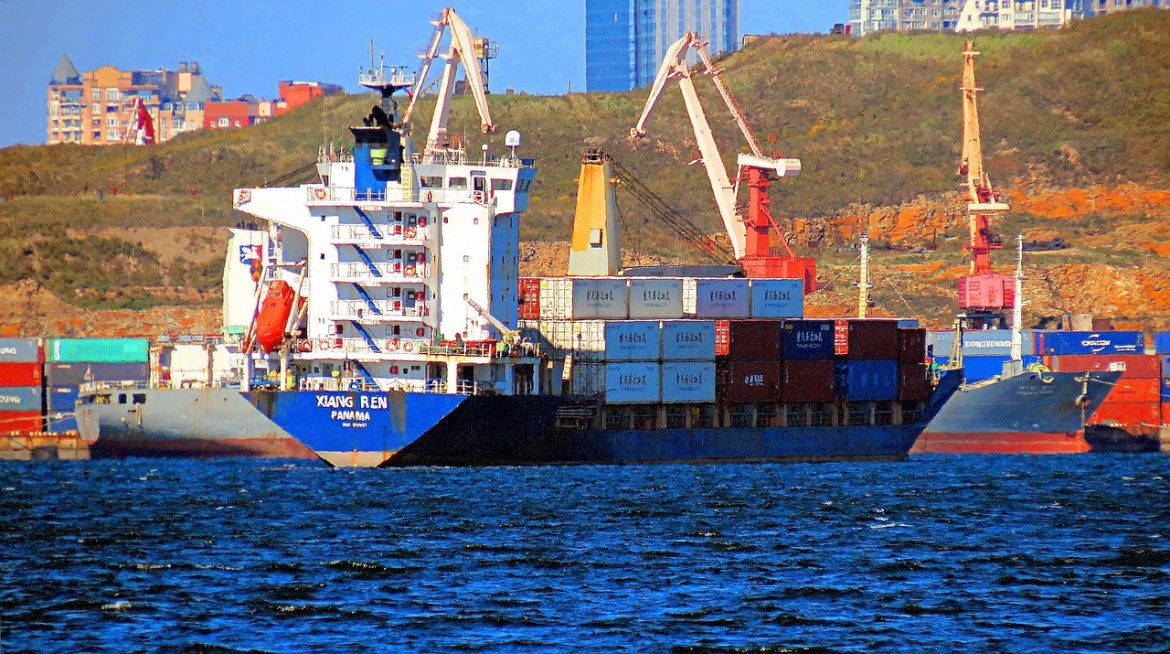 Colaboración innovadora entre Diputación y Puerto de Bilbao para optimizar el transporte de mercancías